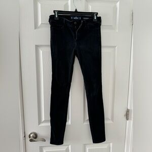 Hollister black skinny jeans. Size 5R.